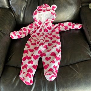 Old navy winter suit for baby girl